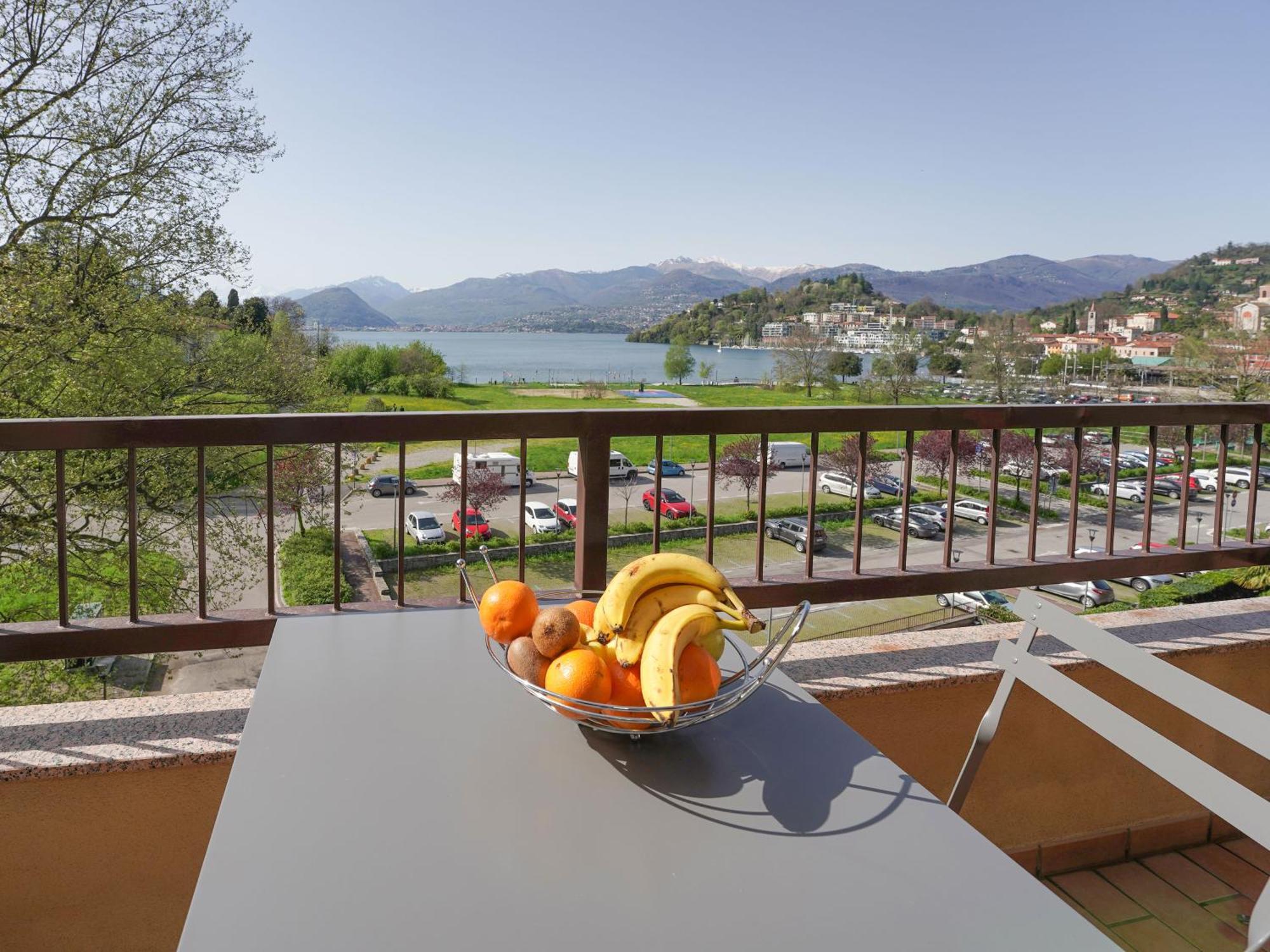 Lily Lake Maggiore Laveno Ngoại thất bức ảnh
